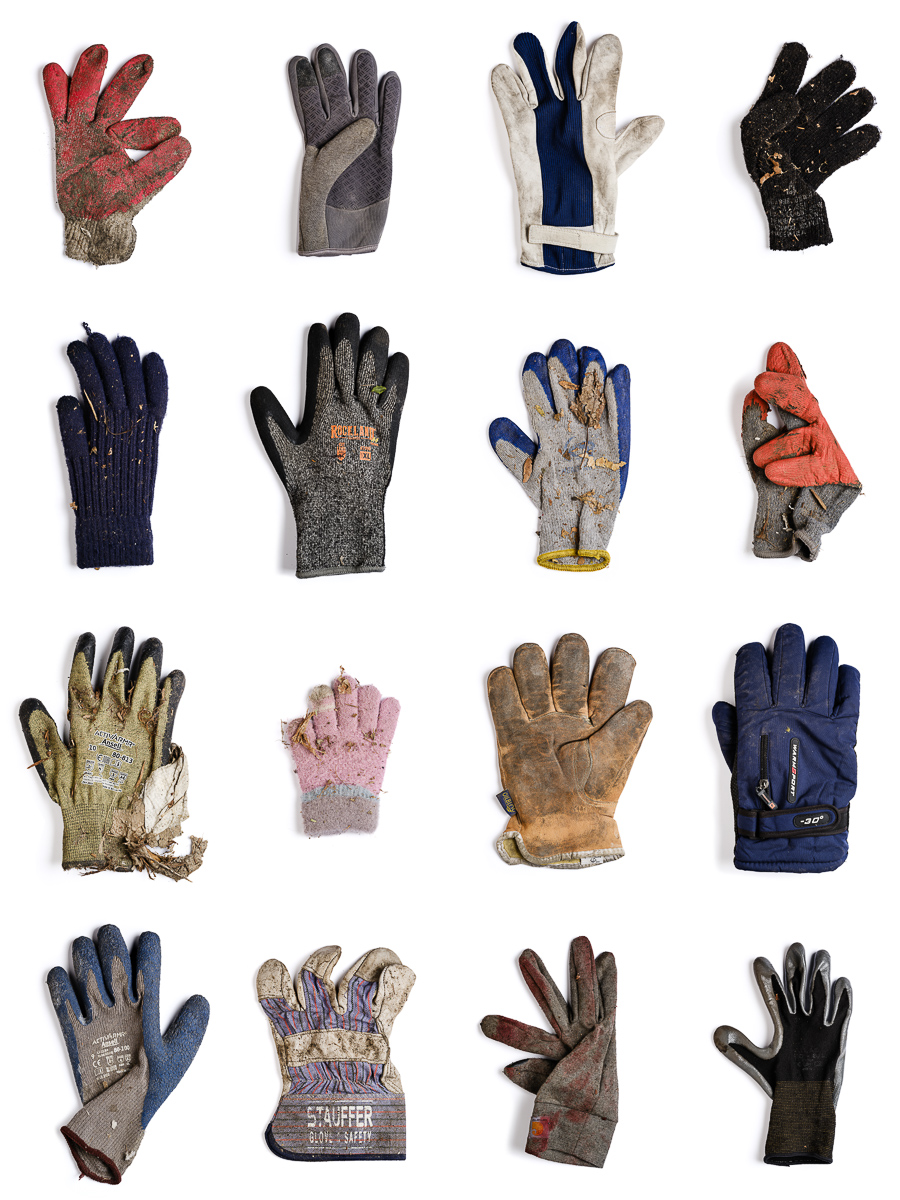  Gloves Grid2, 2025. 