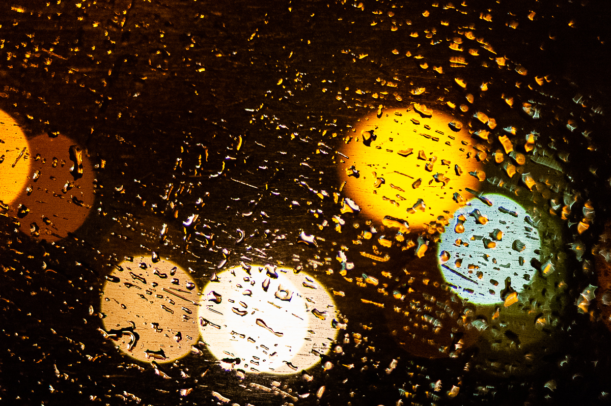  Raindrops + Bokeh, 2004. 